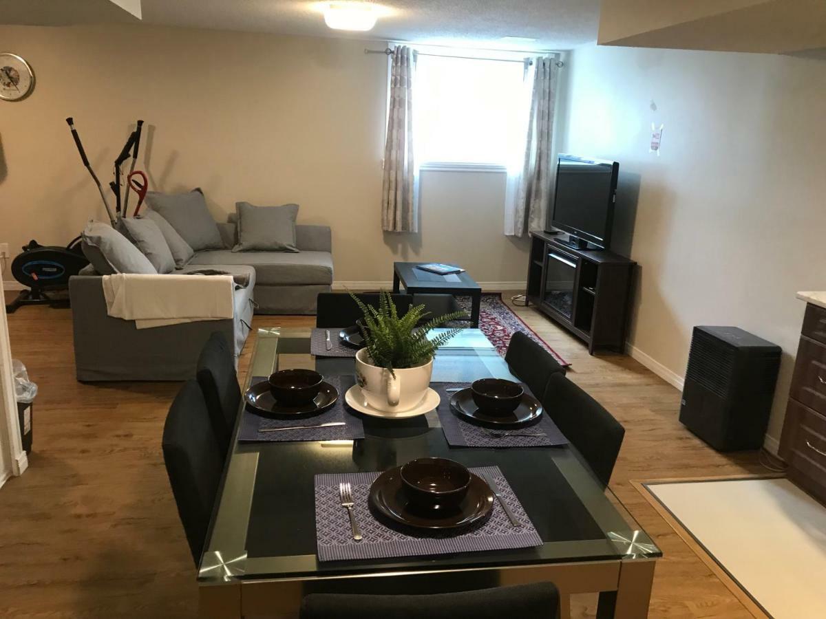 Self Check-In Spacious Apartment With Full Kitchen Οττάβα Εξωτερικό φωτογραφία