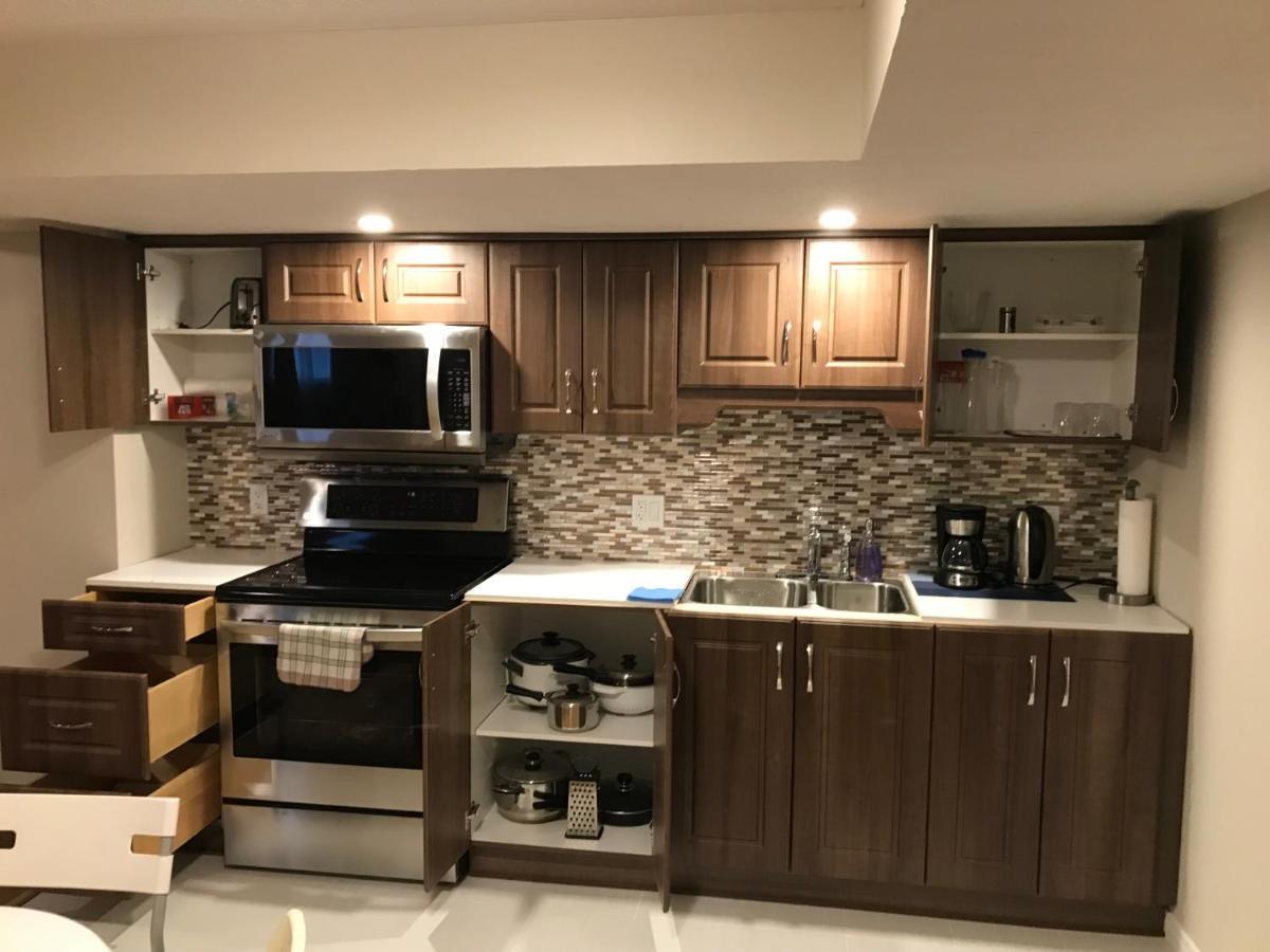 Self Check-In Spacious Apartment With Full Kitchen Οττάβα Εξωτερικό φωτογραφία